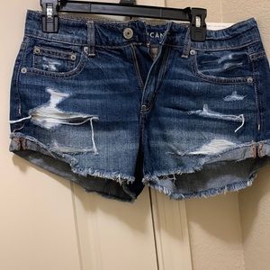 American Eagle blue Jean shorts Tomgirl shortie size 4.